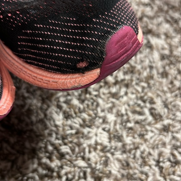 Nike running shoe size 7 - Picture 4 of 5